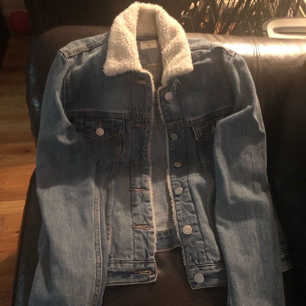 Gap jacket